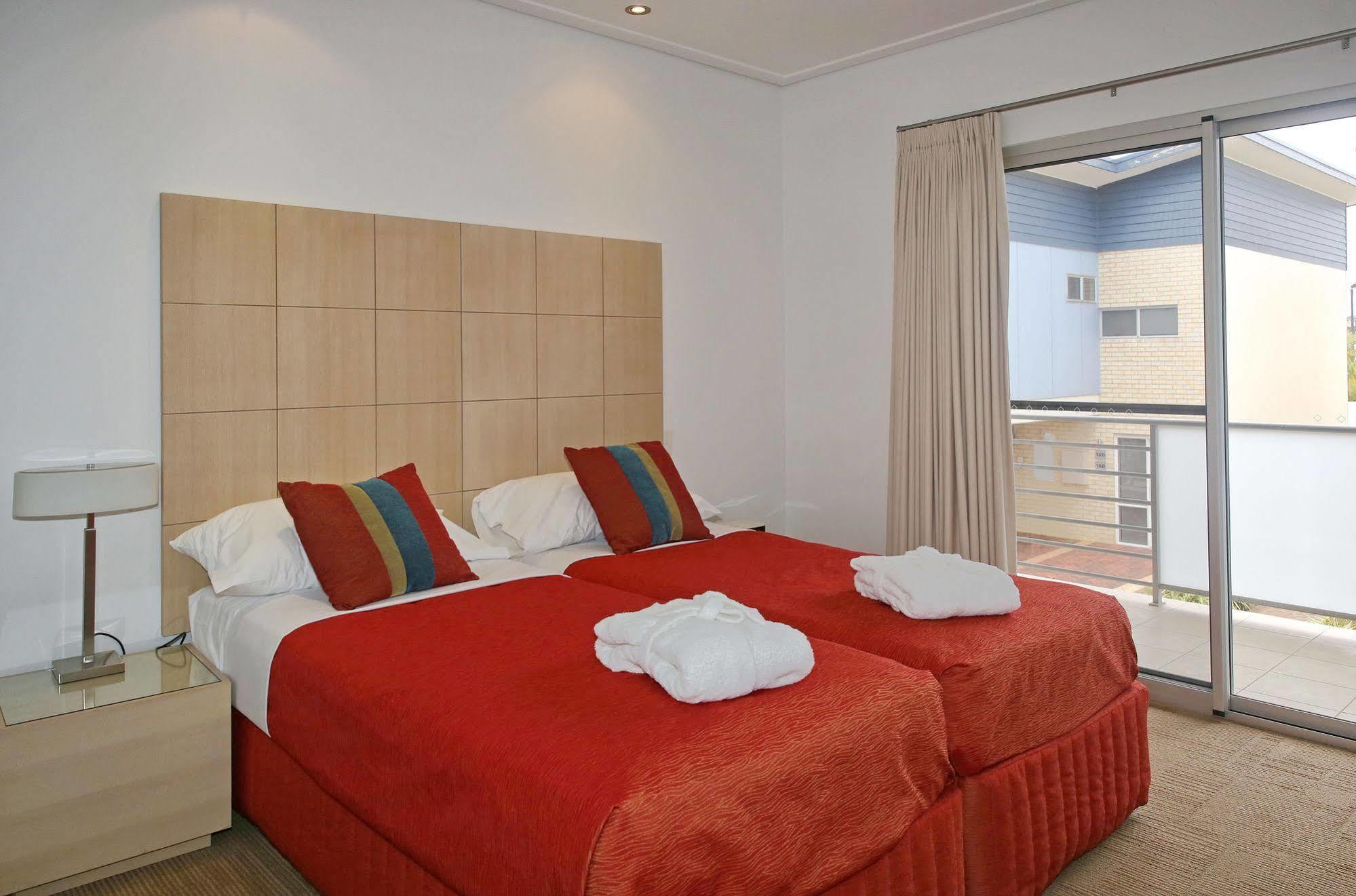 Nesuto Geraldton Aparthotel Buitenkant foto